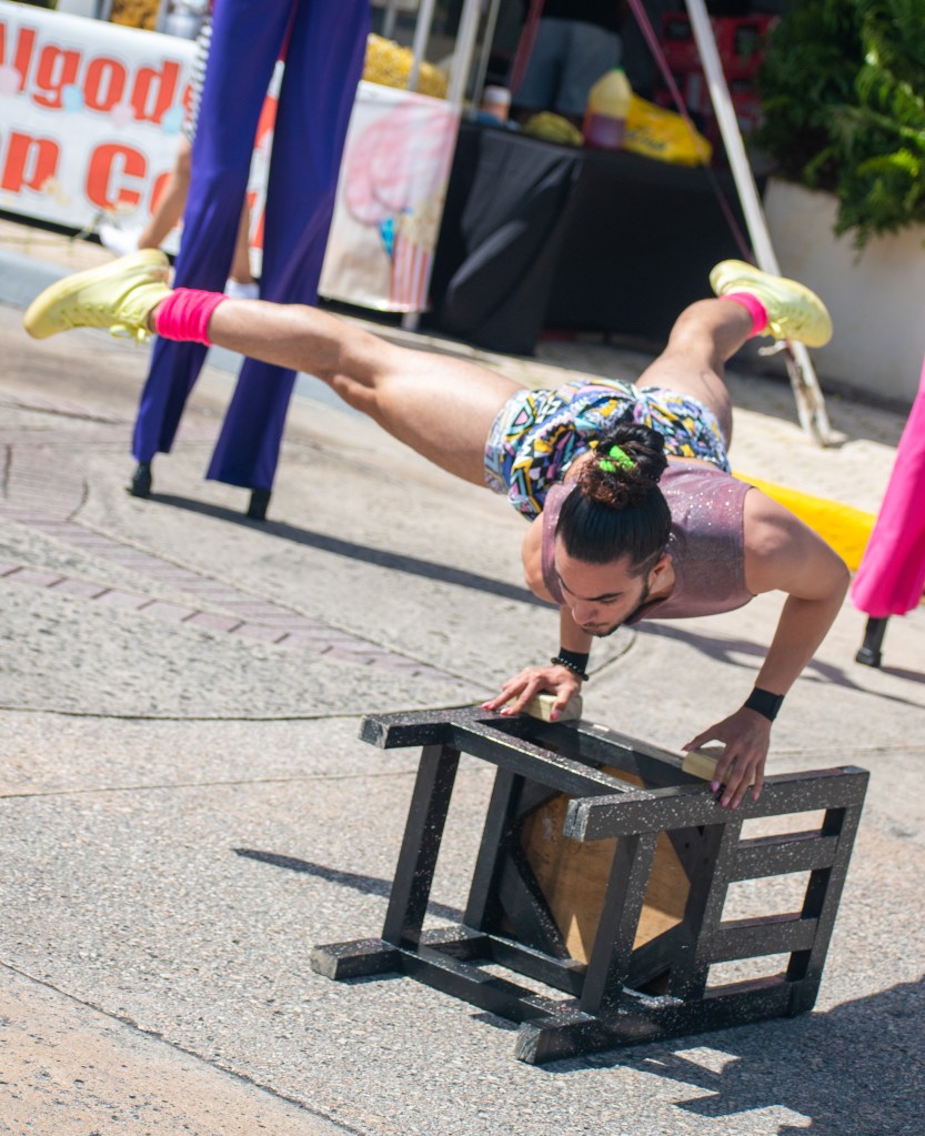 El circo de la escuela de bellas artes de Bayamon durante la campechada